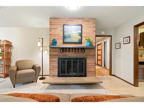6001 SW Texas Court Portland OR 97219