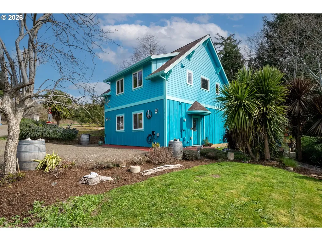 1055 Phelps Street Tillamook OR 97141