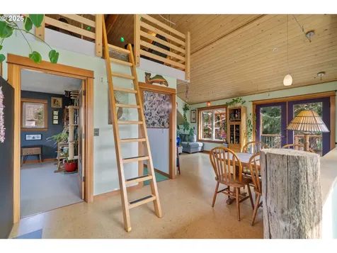 1055 Phelps Street Tillamook OR 97141