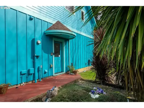 1055 Phelps Street Tillamook OR 97141