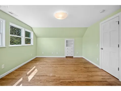 3725 SE Martins Street Portland OR 97202