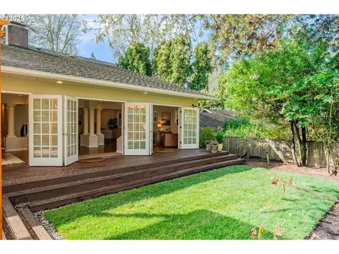 3725 SE Martins Street Portland OR 97202