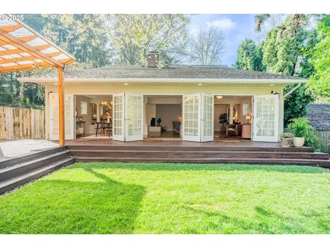 3725 SE Martins Street Portland OR 97202
