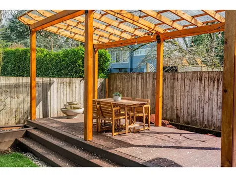 3725 SE Martins Street Portland OR 97202
