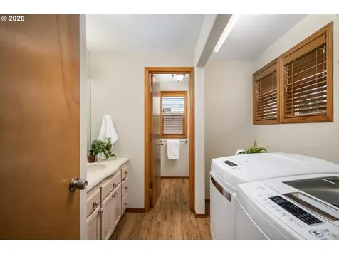 3526 SE 71st Avenue Portland OR 97206
