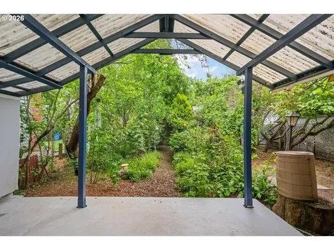 3526 SE 71st Avenue Portland OR 97206
