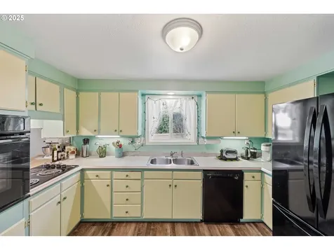 260 N Wasson Street Coos Bay OR 97420