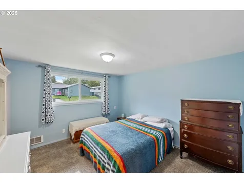 260 N Wasson Street Coos Bay OR 97420