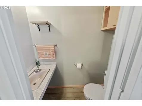 260 N Wasson Street Coos Bay OR 97420