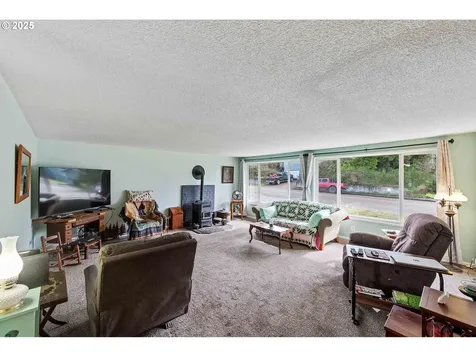 260 N Wasson Street Coos Bay OR 97420