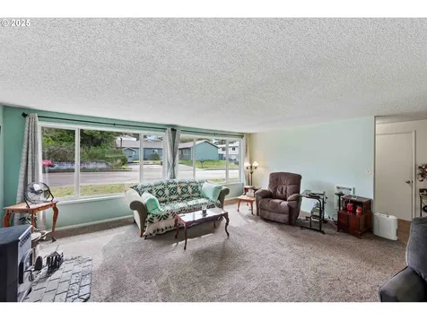 260 N Wasson Street Coos Bay OR 97420