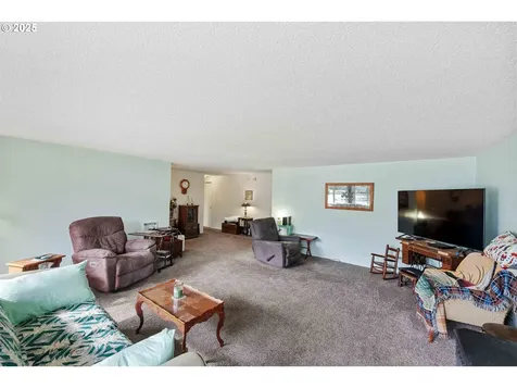 260 N Wasson Street Coos Bay OR 97420