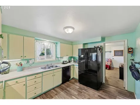260 N Wasson Street Coos Bay OR 97420