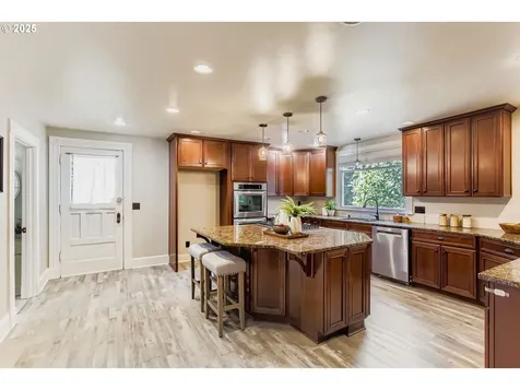 516 NE Morris Street Portland OR 97212