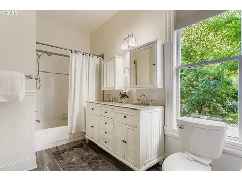 516 NE Morris Street Portland OR 97212
