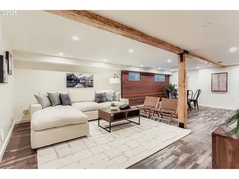 516 NE Morris Street Portland OR 97212