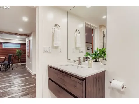 516 NE Morris Street Portland OR 97212