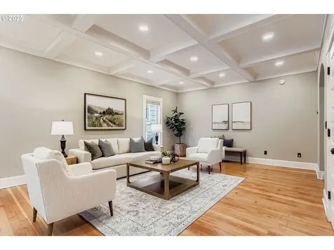 516 NE Morris Street Portland OR 97212