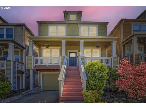 3768 NW Unrath Place Portland OR 97229