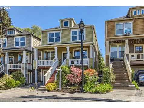 3768 NW Unrath Place Portland OR 97229