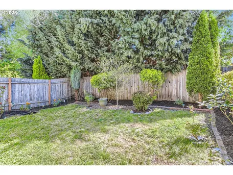 3768 NW Unrath Place Portland OR 97229