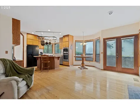 10125 SW 72nd Avenue Portland OR 97223