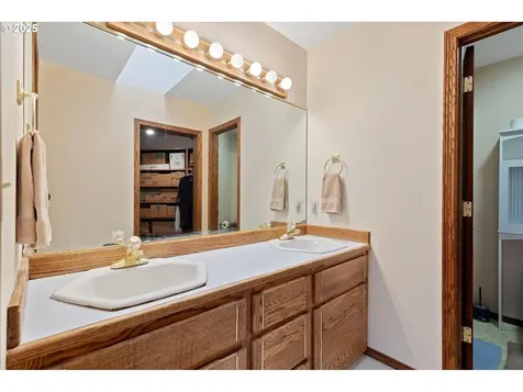 10125 SW 72nd Avenue Portland OR 97223