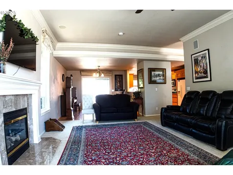 2380 NW Glenmar Drive Roseburg OR 97471