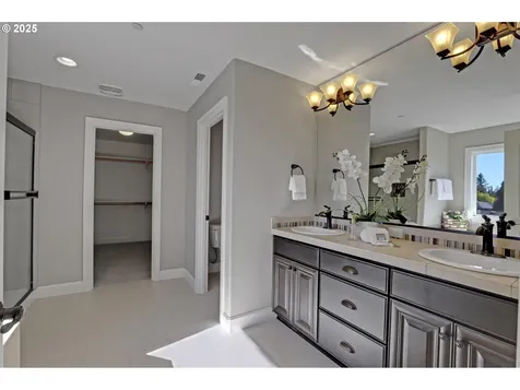 10626 NW Glenmore Way Portland OR 97229