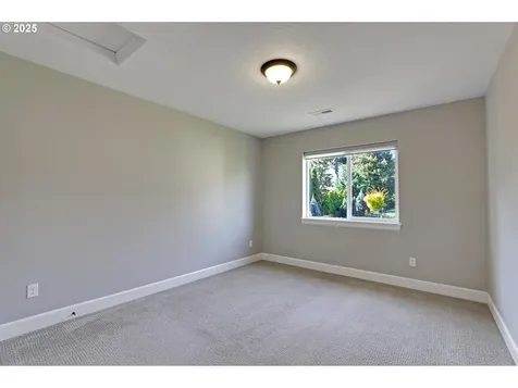 10626 NW Glenmore Way Portland OR 97229