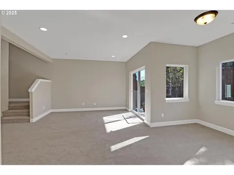 10626 NW Glenmore Way Portland OR 97229