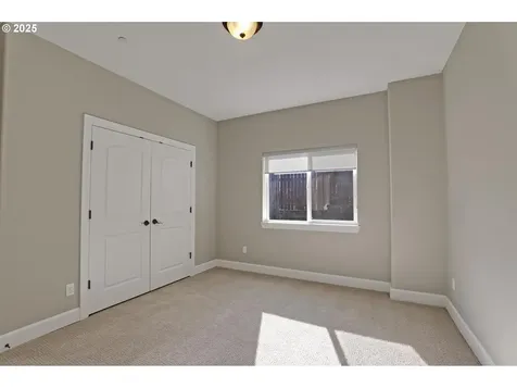 10626 NW Glenmore Way Portland OR 97229