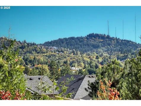 10626 NW Glenmore Way Portland OR 97229