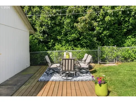 1023 B Street Washougal WA 98671