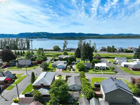 1023 B Street Washougal WA 98671