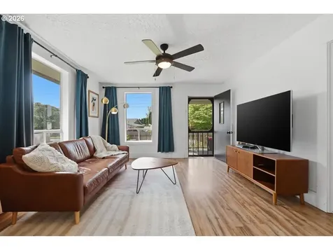 1023 B Street Washougal WA 98671