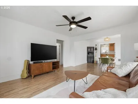 1023 B Street Washougal WA 98671