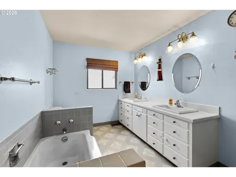 1321 NW King Avenue Pendleton OR 97801