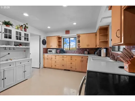 1321 NW King Avenue Pendleton OR 97801