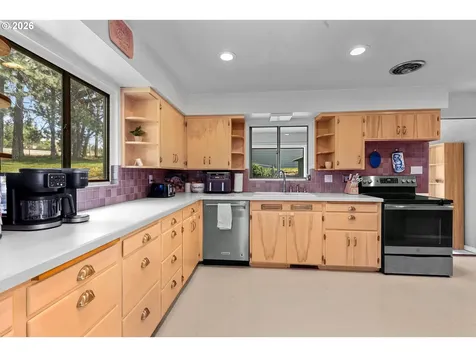 1321 NW King Avenue Pendleton OR 97801