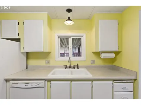 21100 NE Sandy Boulevard Fairview OR 97024