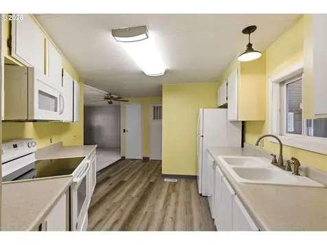21100 NE Sandy Boulevard Fairview OR 97024