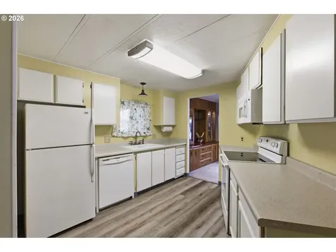 21100 NE Sandy Boulevard Fairview OR 97024