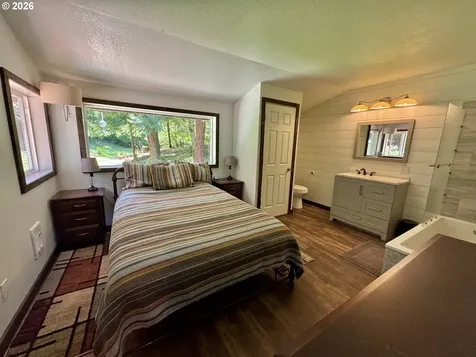 3226 S Tenmile Lake Lakeside OR 97449