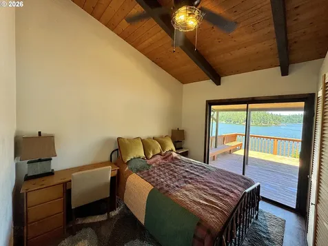 3226 S Tenmile Lake Lakeside OR 97449