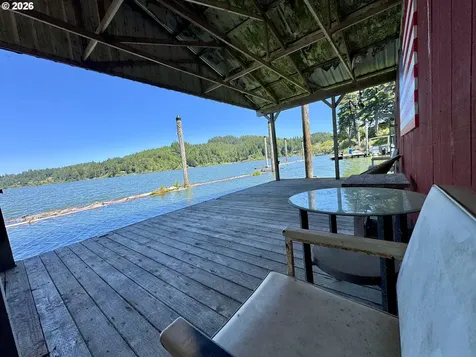 3226 S Tenmile Lake Lakeside OR 97449