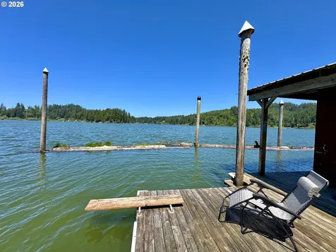 3226 S Tenmile Lake Lakeside OR 97449