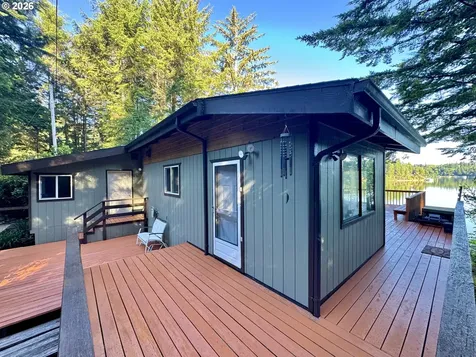 3226 S Tenmile Lake Lakeside OR 97449