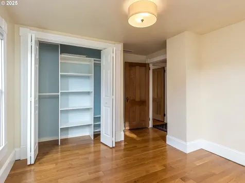 9342 N Allegheny Avenue Portland OR 97203