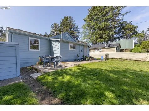 1911 NE 19th Street Lincoln City OR 97367